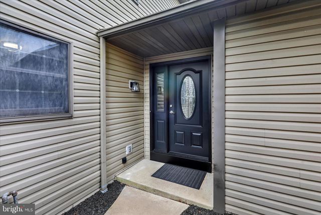 319 W MAIN ST, Adamstown, PA 19501