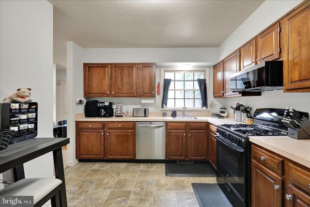319 W MAIN ST, Adamstown, PA 19501
