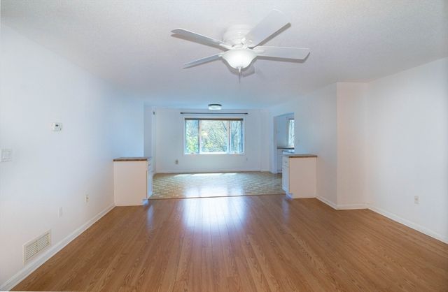 9 Ledgewood Way 29, Peabody, MA 01960