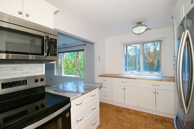 9 Ledgewood Way 29, Peabody, MA 01960