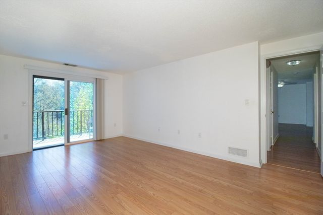 9 Ledgewood Way 29, Peabody, MA 01960