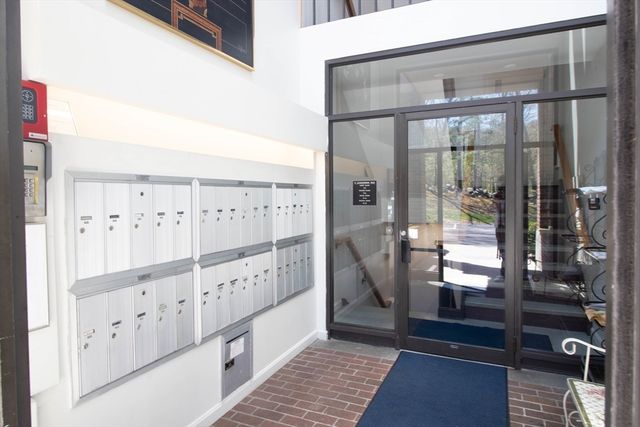 9 Ledgewood Way 29, Peabody, MA 01960