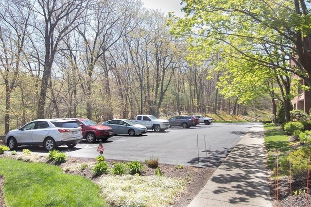 9 Ledgewood Way 29, Peabody, MA 01960