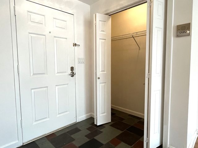 9 Ledgewood Way 29, Peabody, MA 01960