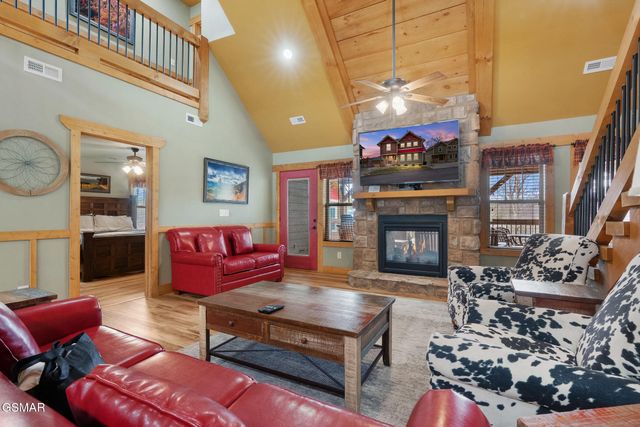 1011 Potters Way, Gatlinburg, TN 37738