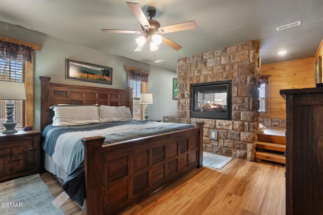 1011 Potters Way, Gatlinburg, TN 37738