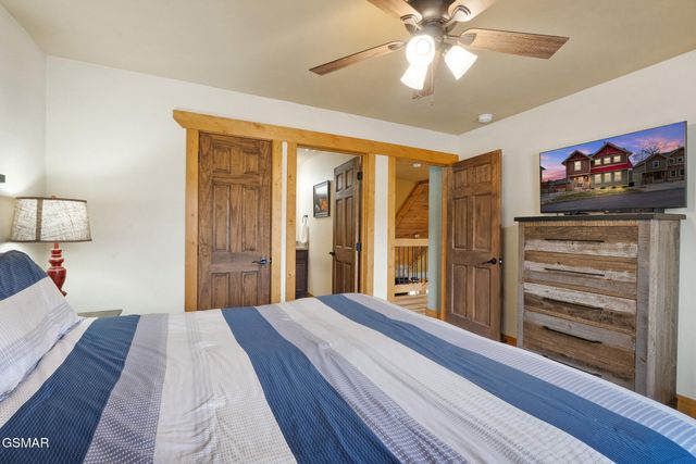 1011 Potters Way, Gatlinburg, TN 37738