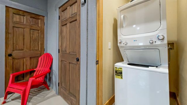 1011 Potters Way, Gatlinburg, TN 37738