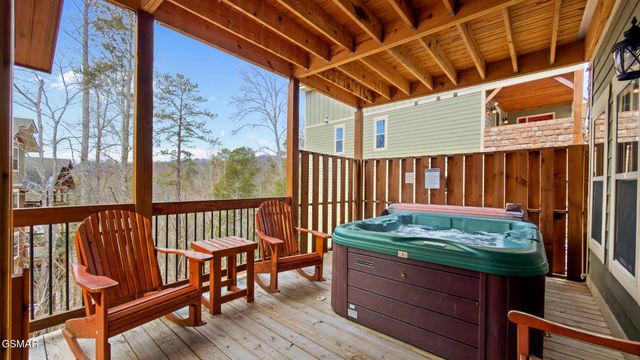 1011 Potters Way, Gatlinburg, TN 37738