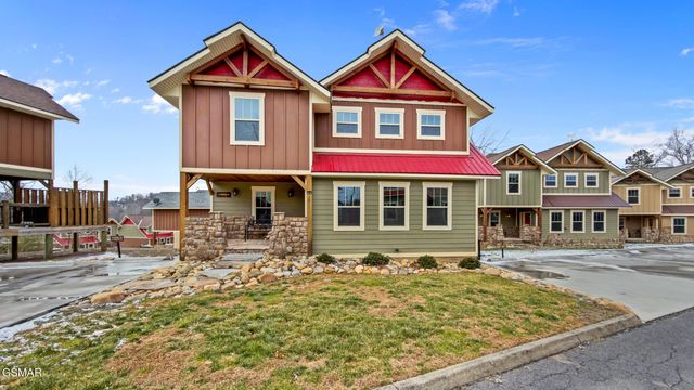 1011 Potters Way, Gatlinburg, TN 37738