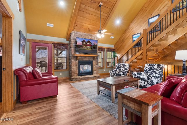 1011 Potters Way, Gatlinburg, TN 37738