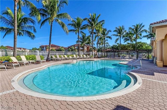 15655 Ocean Walk CIR 205, Fort Myers, FL 33908