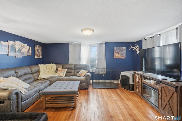 17 Spruce Street, Vernon, CT 06066