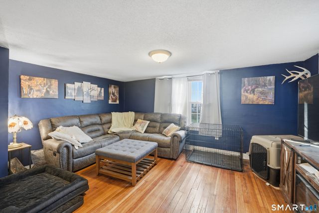17 Spruce Street, Vernon, CT 06066