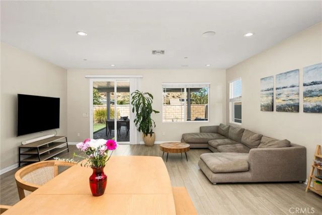 28144 Zipper, Menifee, CA 92585