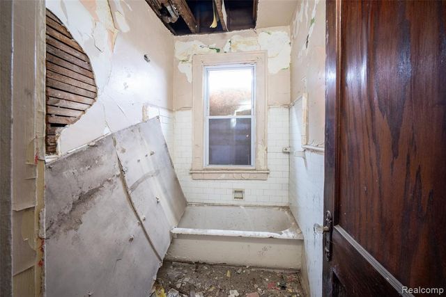 247 Midland Street, Highland Park, MI 48203