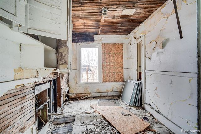 247 Midland Street, Highland Park, MI 48203