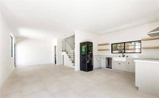 936 Orlando Avenue North, West Hollywood, CA 90069