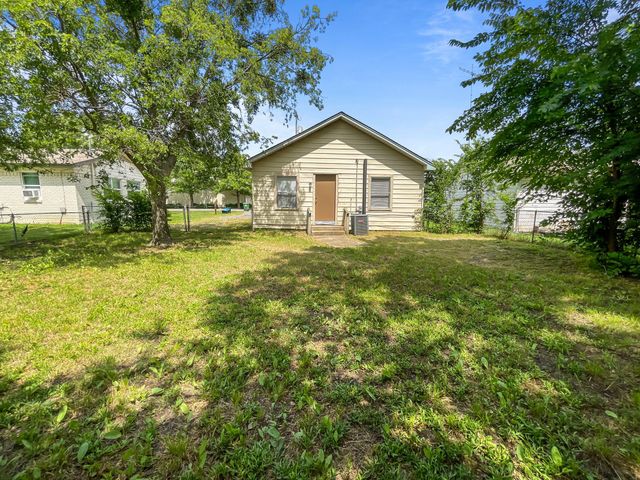 109 S 5th Street, Sanger, TX 76266