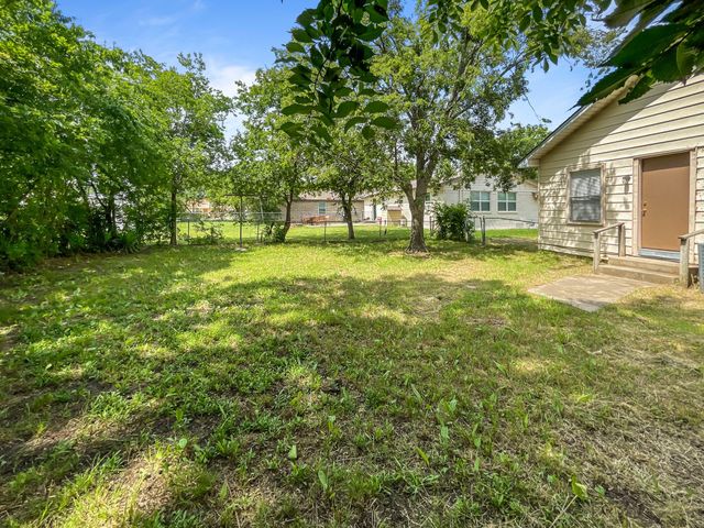 109 S 5th Street, Sanger, TX 76266