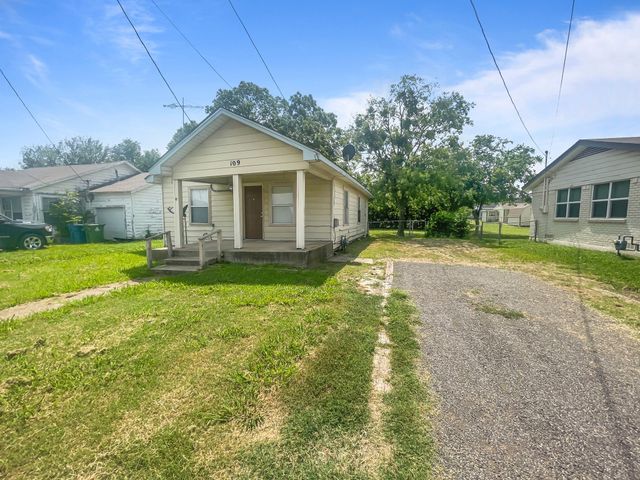 109 S 5th Street, Sanger, TX 76266