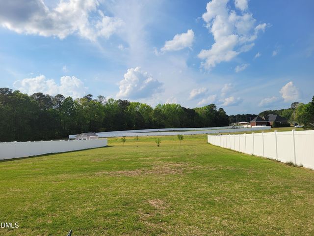 54 Aylebury Ridge, Zebulon, NC 27597