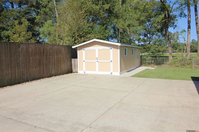 9637 Gene Buckle Ave, Denham Springs, LA 70726