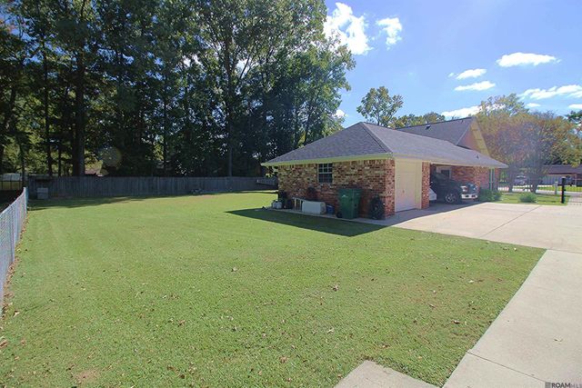 9637 Gene Buckle Ave, Denham Springs, LA 70726