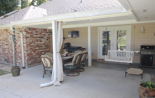 9637 Gene Buckle Ave, Denham Springs, LA 70726