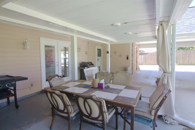 9637 Gene Buckle Ave, Denham Springs, LA 70726