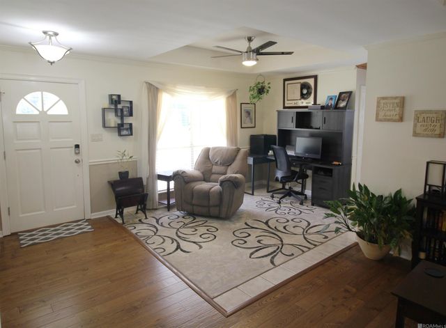 9637 Gene Buckle Ave, Denham Springs, LA 70726