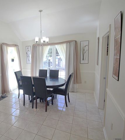 9637 Gene Buckle Ave, Denham Springs, LA 70726