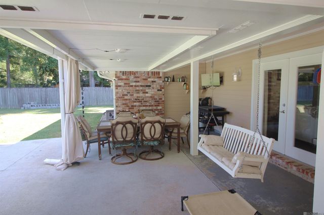 9637 Gene Buckle Ave, Denham Springs, LA 70726