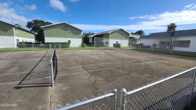 840 Center Ave Apt 29, Holly Hill, FL 32117