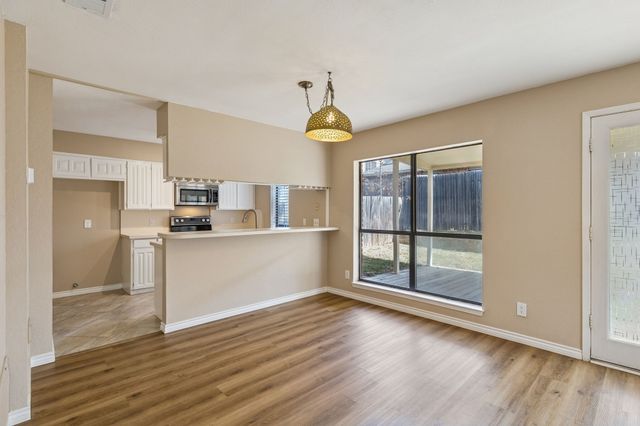 3006 Carolyn Court, Bedford, TX 76021