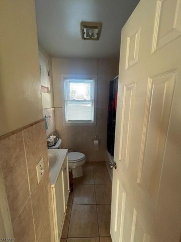 131 Comstock St, New Brunswick City, NJ 08901