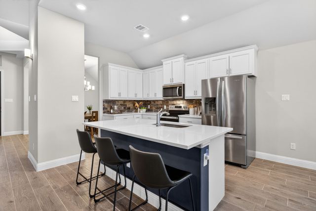 545 Clifton Court, Midlothian, TX 76065