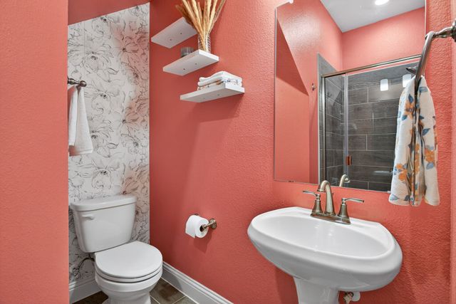 545 Clifton Court, Midlothian, TX 76065