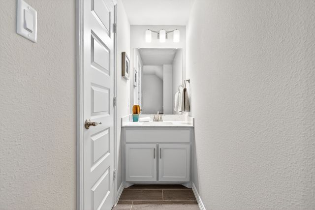 545 Clifton Court, Midlothian, TX 76065