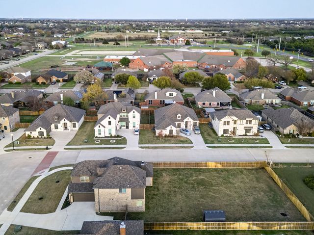 545 Clifton Court, Midlothian, TX 76065