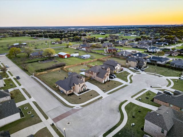 545 Clifton Court, Midlothian, TX 76065