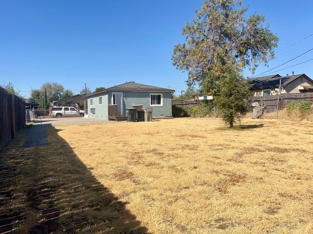 3810 Haywood St, Sacramento, CA 95838