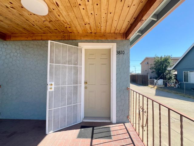 3810 Haywood St, Sacramento, CA 95838