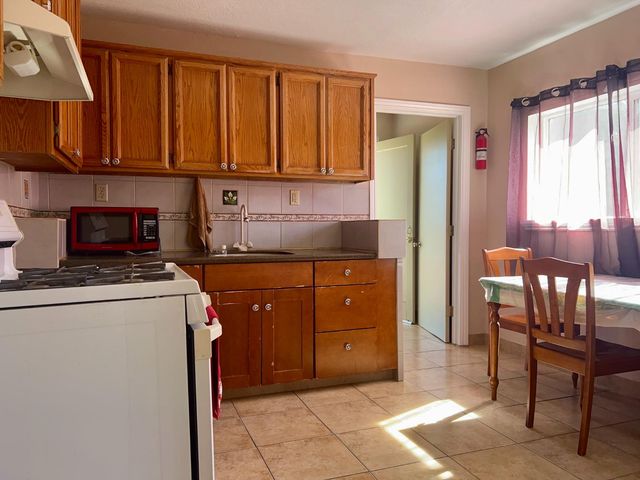 3810 Haywood St, Sacramento, CA 95838