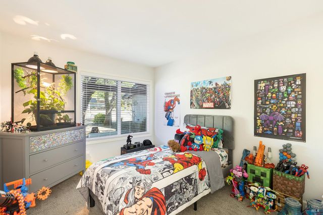 19 Inverness Dr, Napa, CA 94558