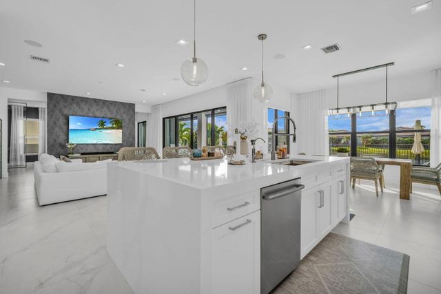 17059 Rainbow Falls Trail, Boca Raton, FL 33496