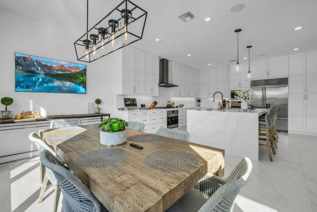 17059 Rainbow Falls Trail, Boca Raton, FL 33496