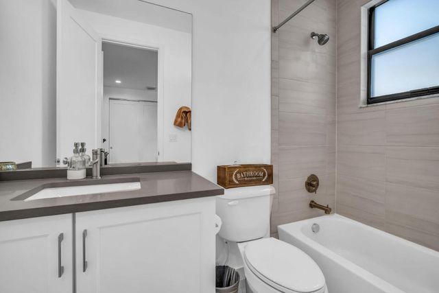 17059 Rainbow Falls Trail, Boca Raton, FL 33496