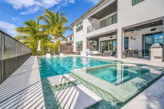 17059 Rainbow Falls Trail, Boca Raton, FL 33496