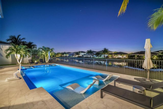 17059 Rainbow Falls Trail, Boca Raton, FL 33496